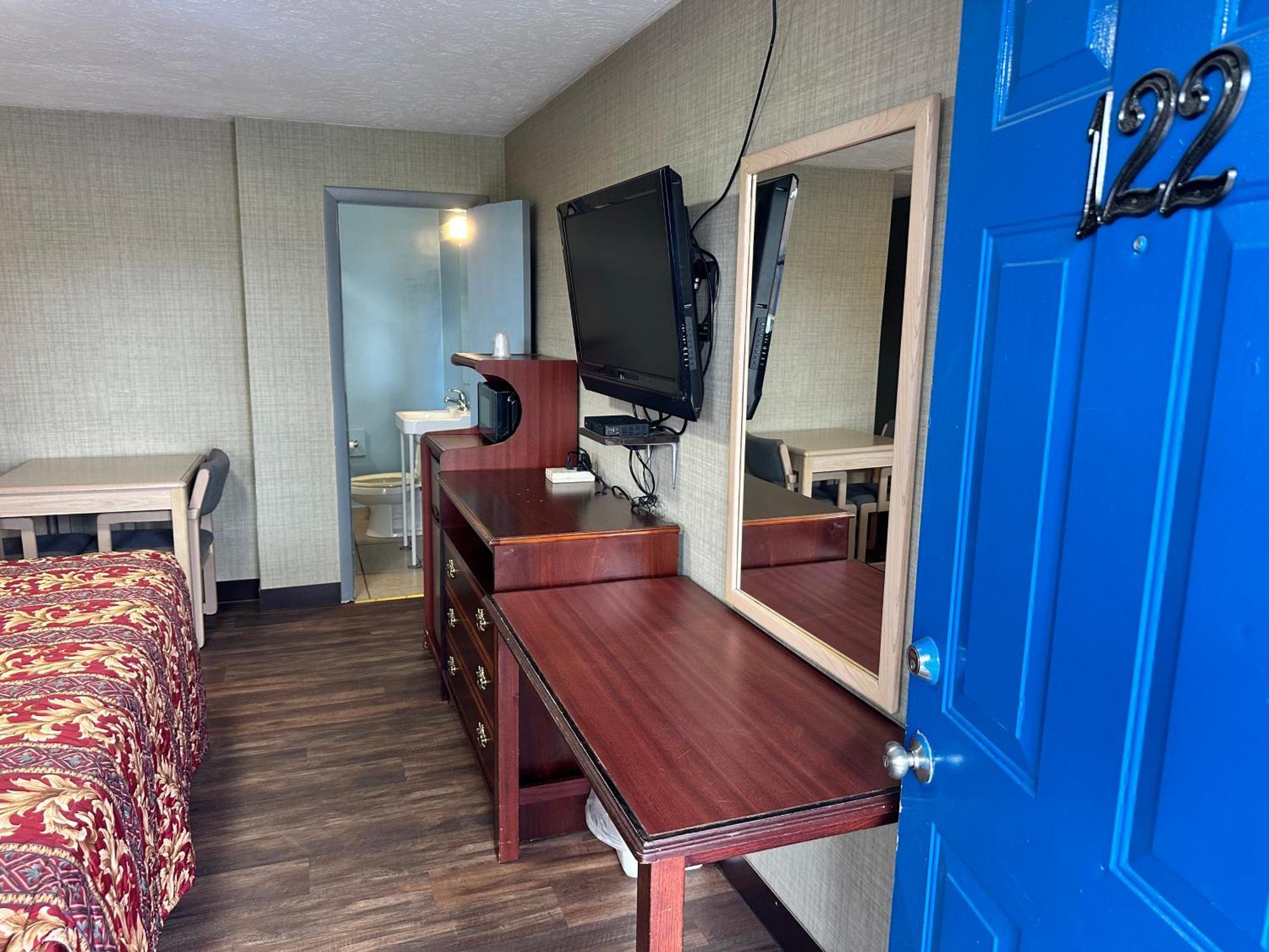 Westgate Manor Motel Austintown & Youngstown Ohio Buitenkant foto
